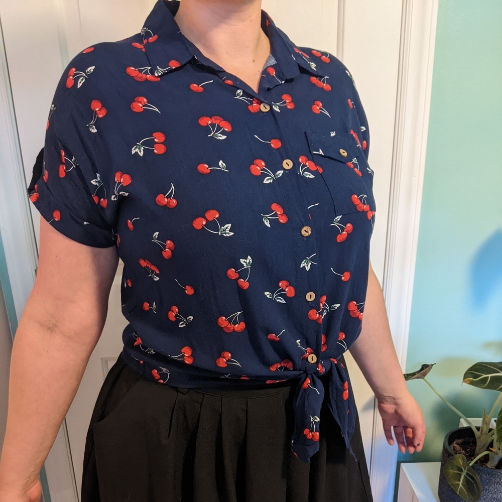 🍒 Cherry Print Button up shirt